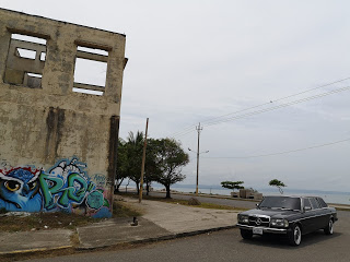 COSTA-RICA-GRAFFITI.-MERCEDES-LIMO-W123-TOURSbc8647137f8a41c3.jpg