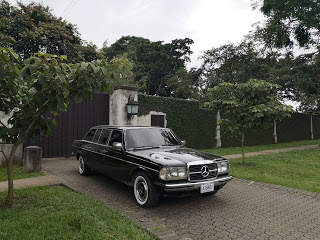 COSTA-RICA-PRIVATE-ESTATE.-MERCEDES-W123-LIMOUSINE-300D-LWB-LANG957756e1f4f06ebc.jpg