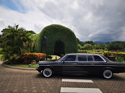 GREEN-GARDEN-LOS-SUENOS-RESORT.-MERCEDES-LIMOUSINE-COSTA-RICAc92052ef25636c47.jpg