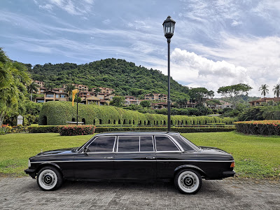 LOS-SUENOS-MAJESTIC-GARDEN.-COSTA-RICA-MERCEDES-LIMOUSINE08012c18be343787.jpg